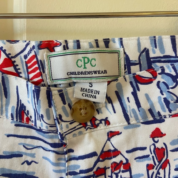 CPC Childrenswear Boy’s Red White & Blue Shorts Size 5 Beach Lighthouse - Picture 4 of 4